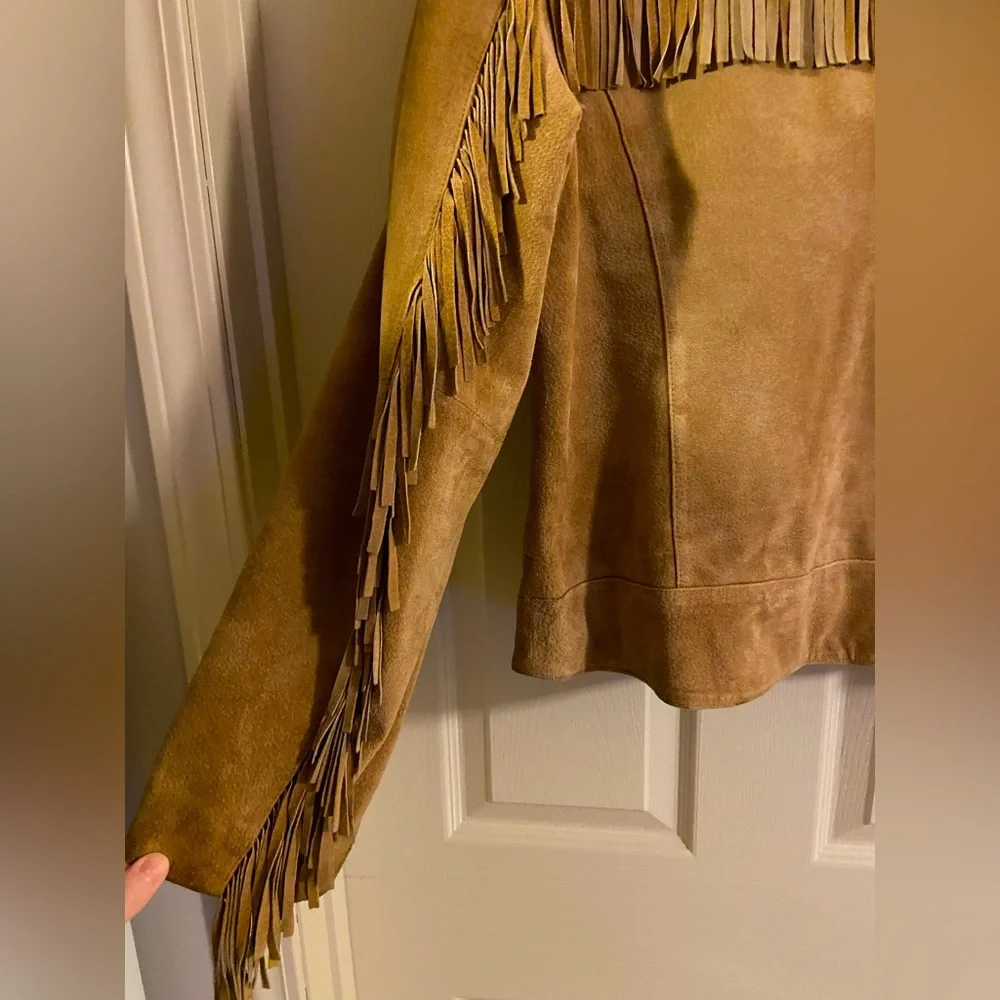 🤠🎶 EUC Women’s 100% Genuine Leather Fringe Jacket💯 - Picture 3 of 16
